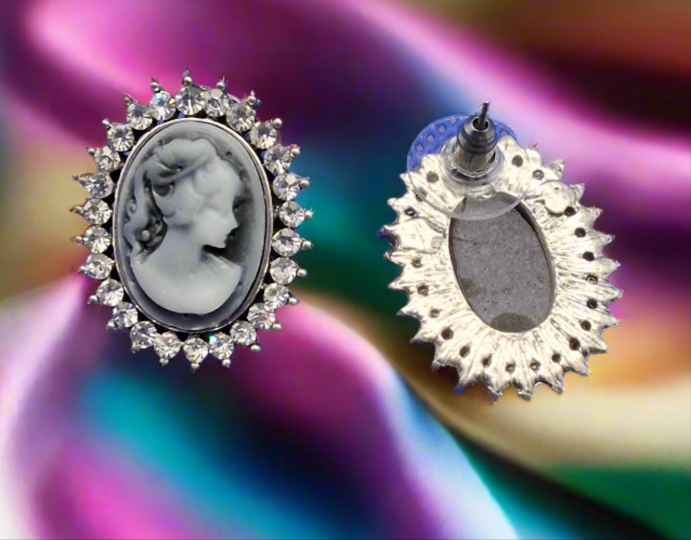 Fancy cameo earrings BO31