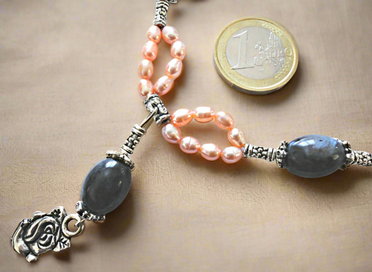 Parure en petites perles de culture couleur saumon et perles de labradorite naturelle polies