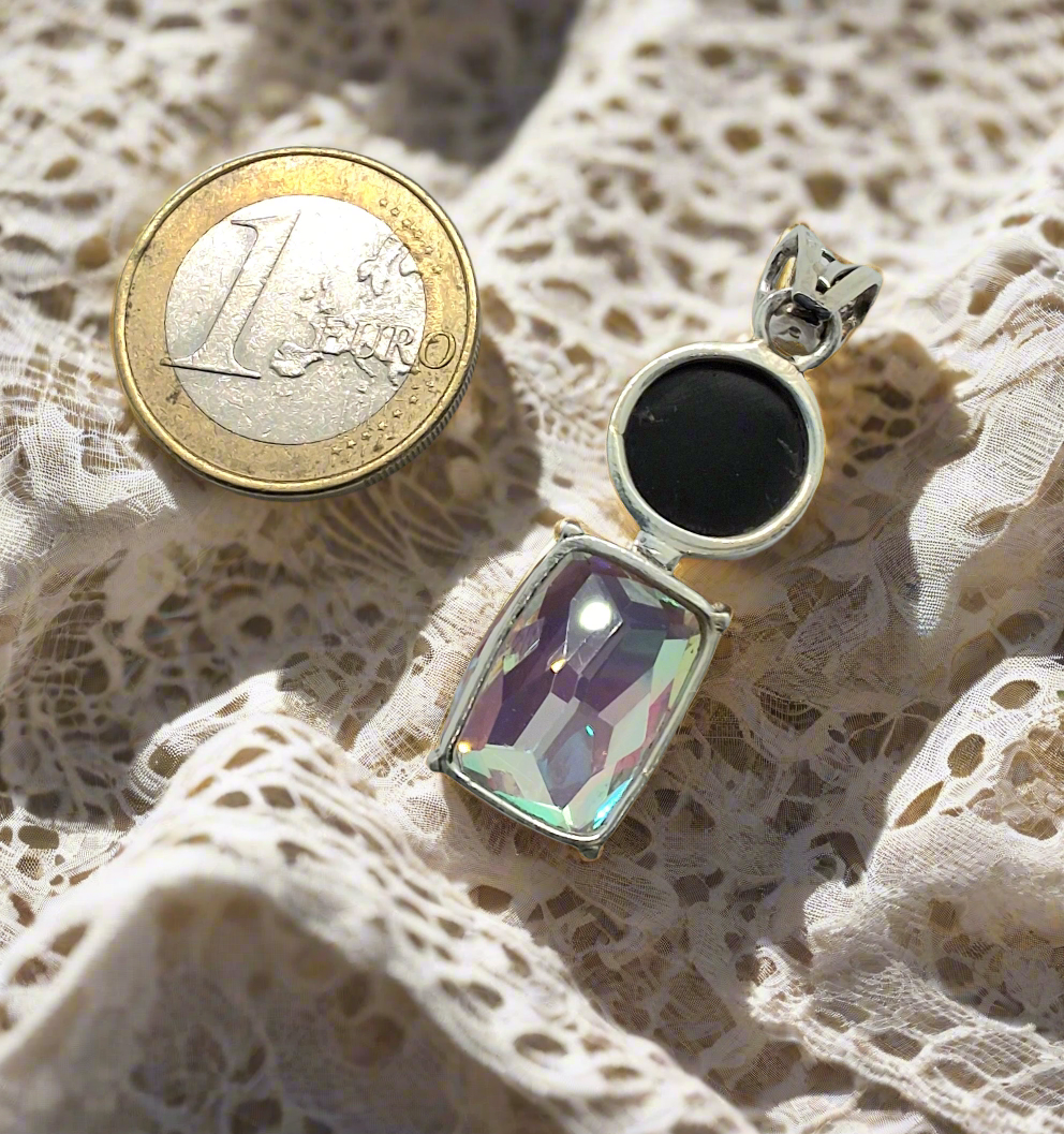 Pendentif en argent véritable avec topaze taillée traitée mystique et pierre de soleil sculptée