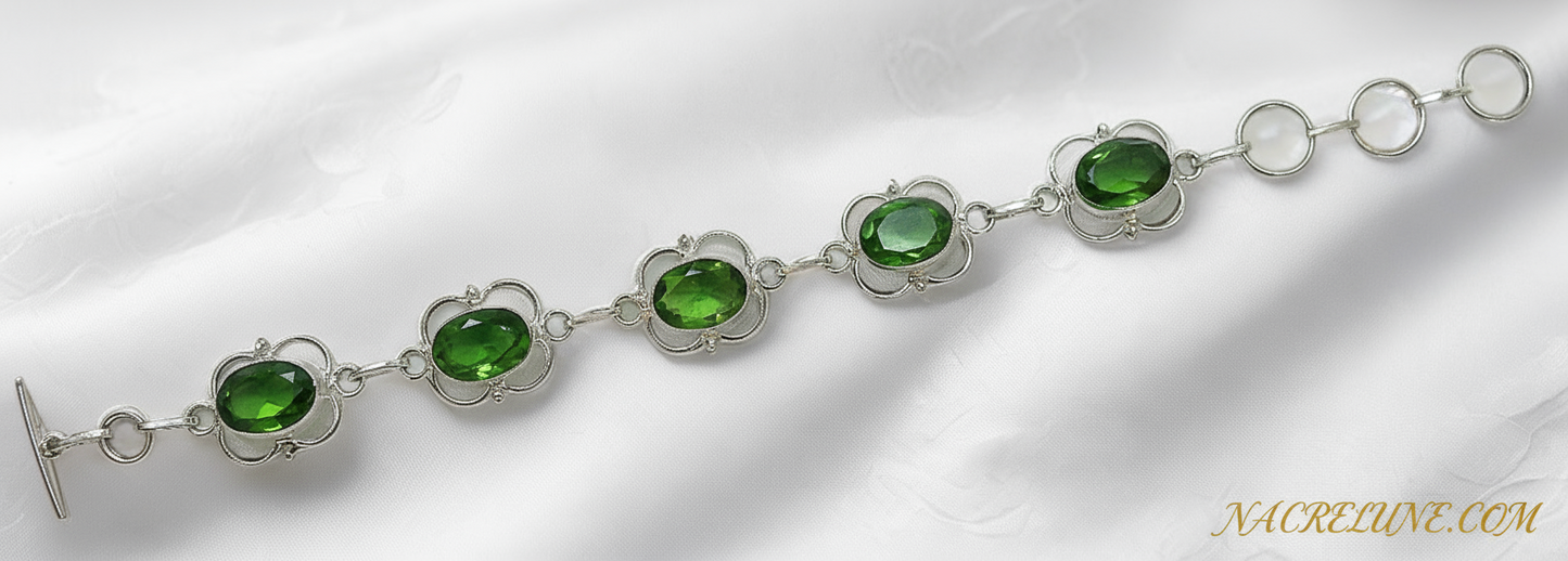 Bracelet en argent avec peridots(olivine) NACRELUNE bracelet