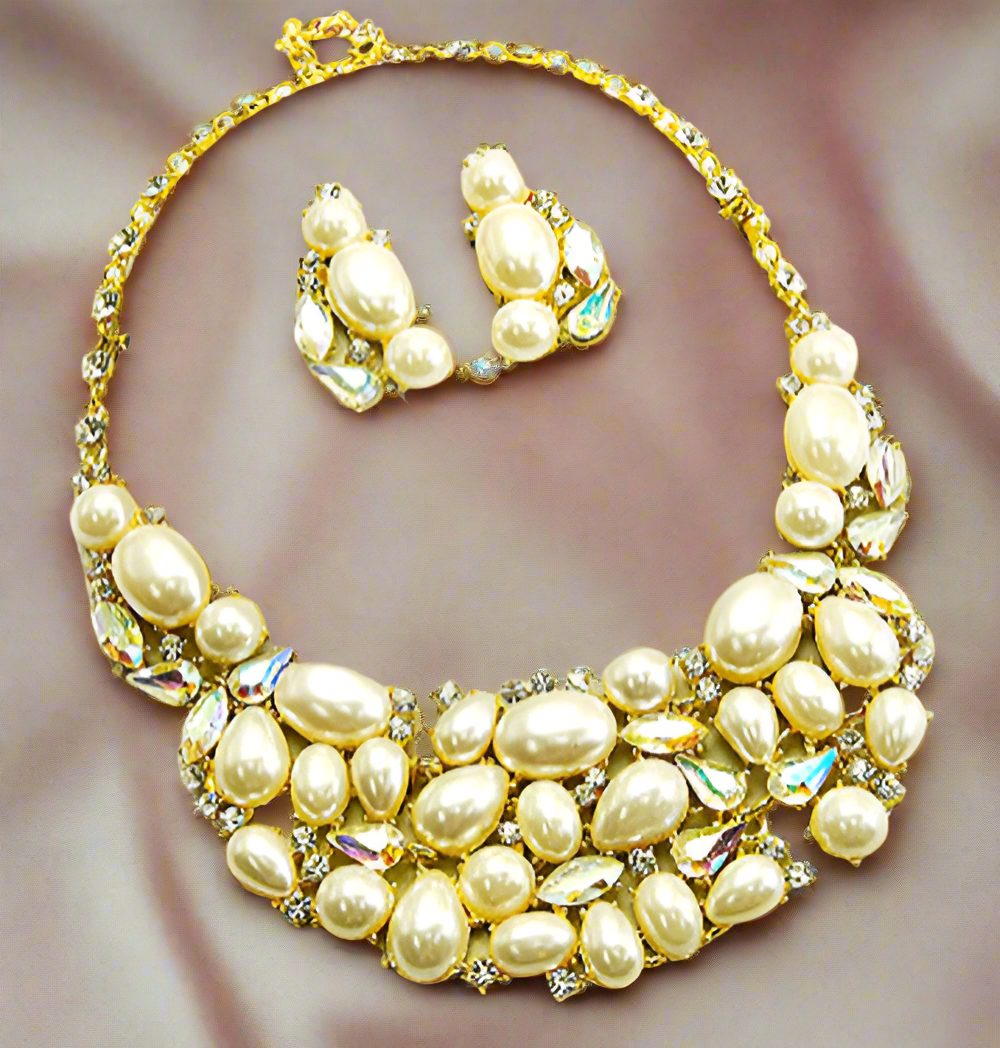 Parure fantaisie en perles fantaisie et strass aurore boréale