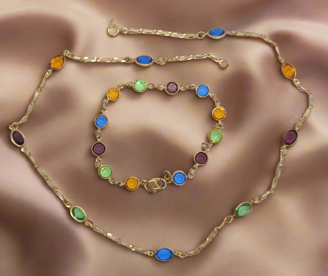 collier et bracelet en plaqué or avec pierres fines