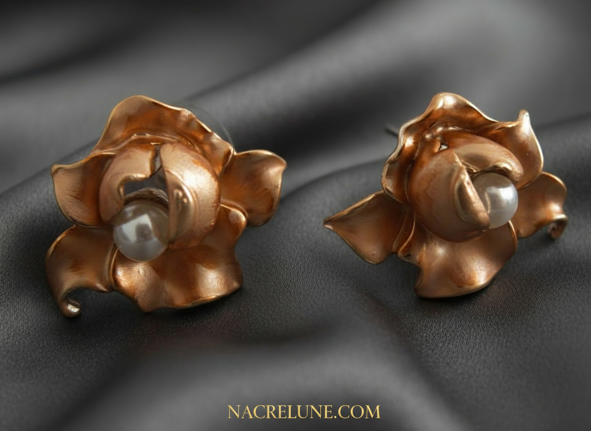 Parure fleurs en émail jaune orangé NACRELUNE parure