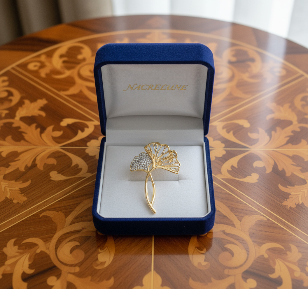 Broche en forme de fleur NACRELUNE broche