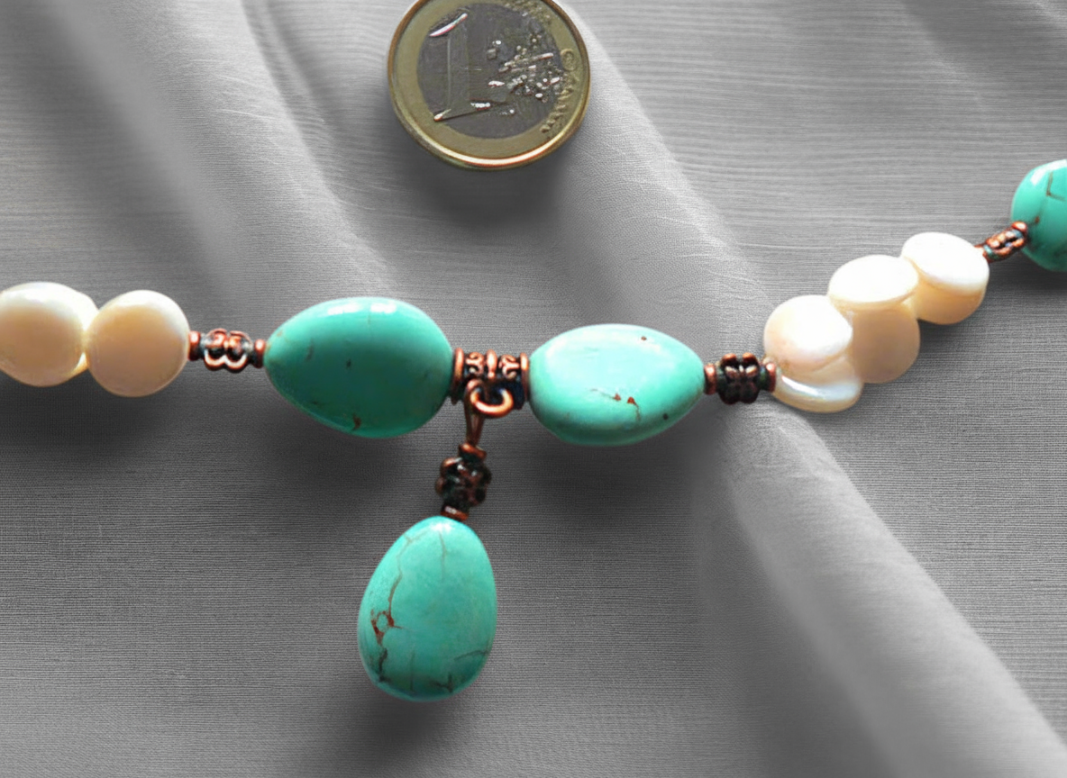 parure en perles pastilles de nacre et perles en turquoise NACRELUNE parure