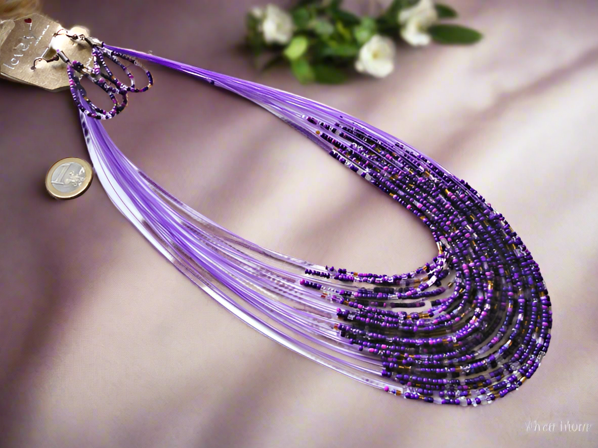 Parure en perles de rocaille, violet