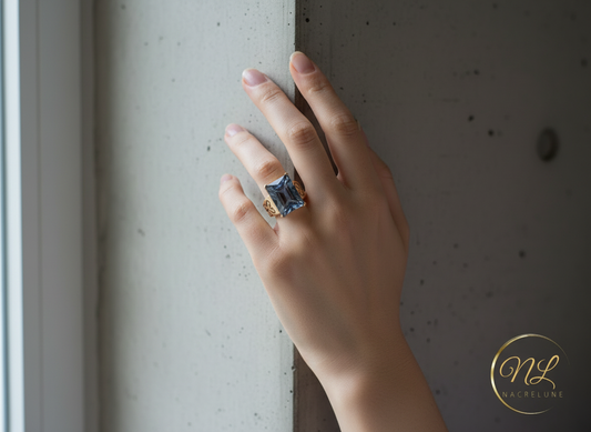 Bague en argent 925 avec topaze traitée "mystique" bleue NACRELUNE Bague