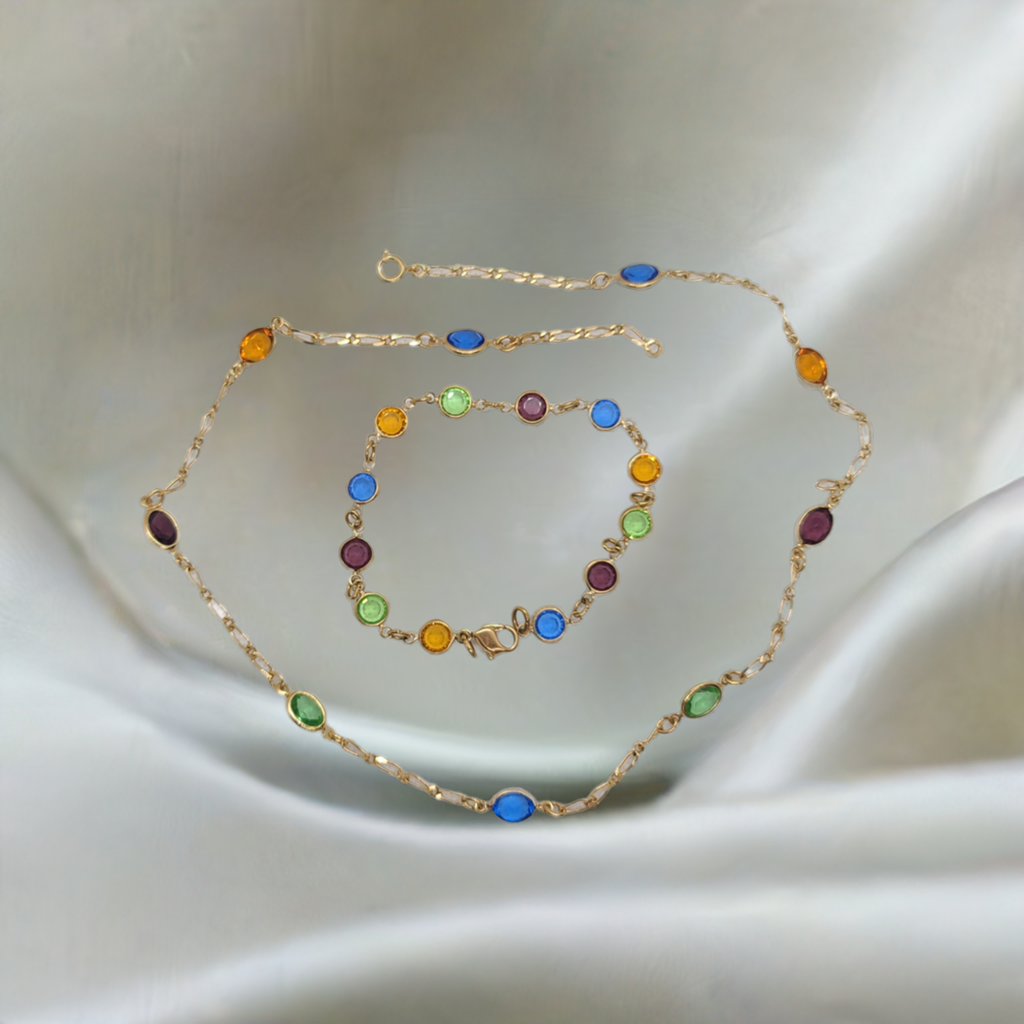 collier et bracelet en plaqué or avec pierres fines
