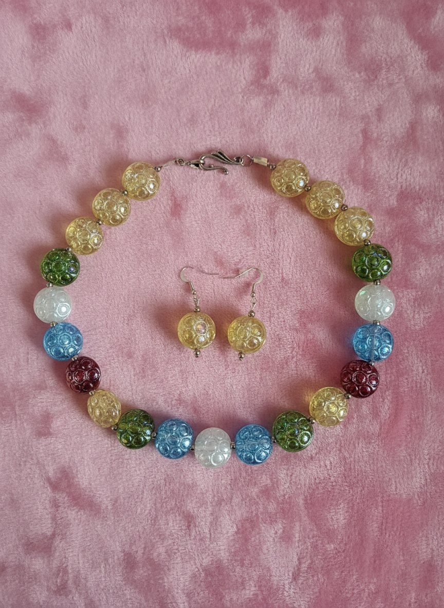 parure en perles de résine gravée NACRELUNE parure