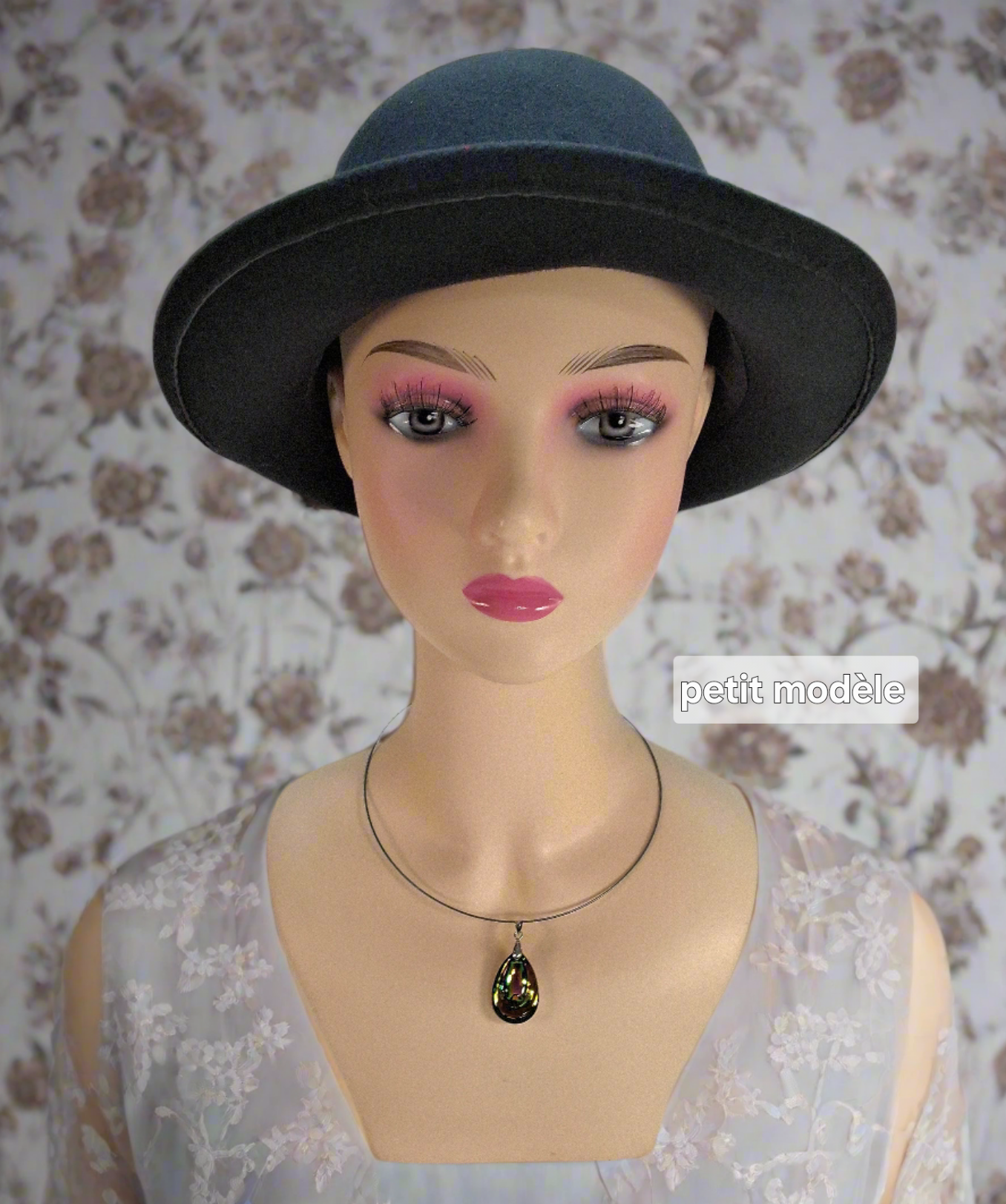 Pendentif en verre coloré NACRELUNE pendentif