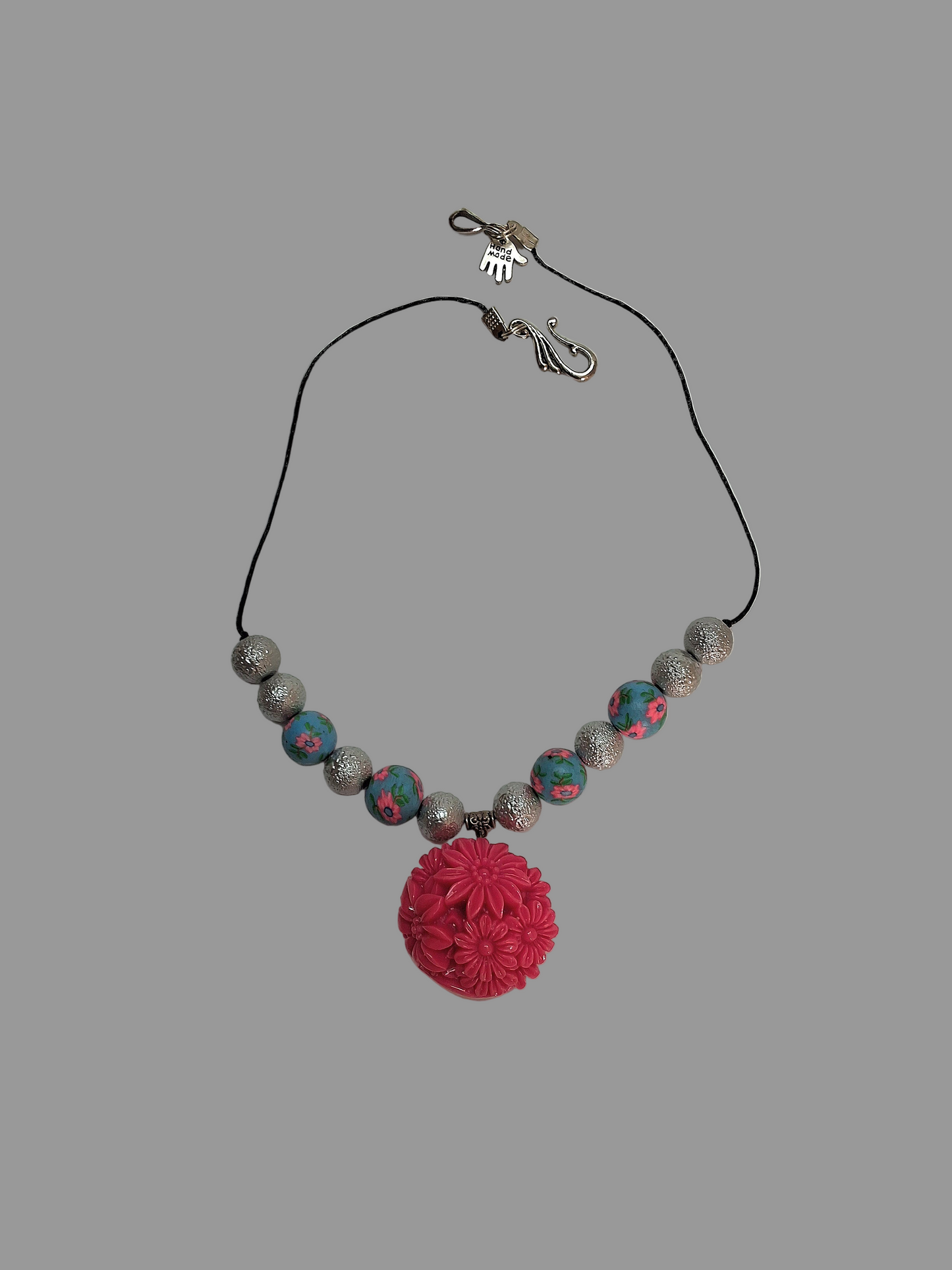 Collier en pâte fimo, acrylique et fleurs en resine NACRELUNE collier