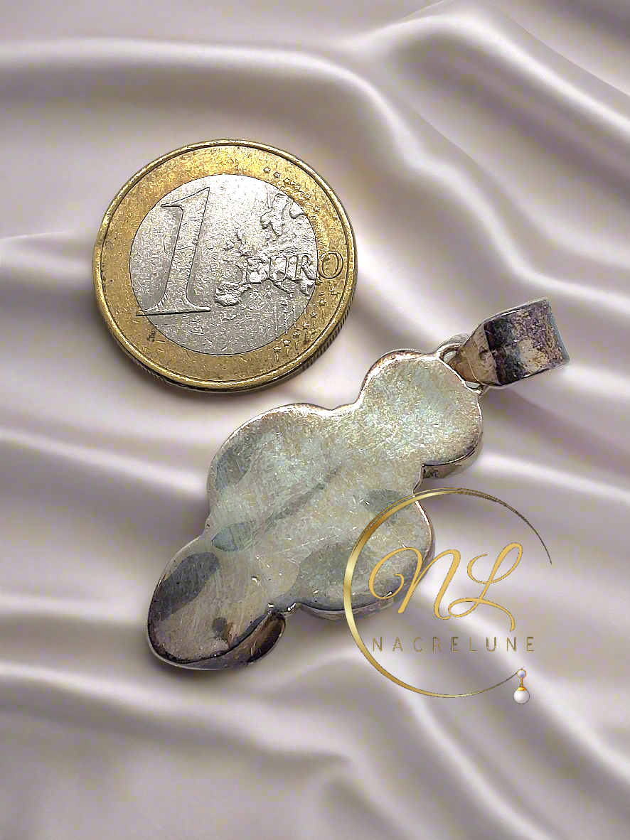Pendentif en argent 925 avec pierres de lune vu de dos