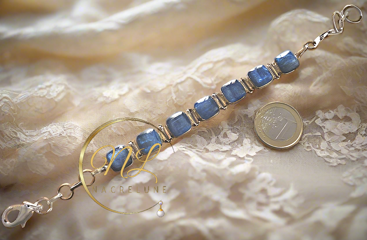 Bracelet en argent avec cyanites polies