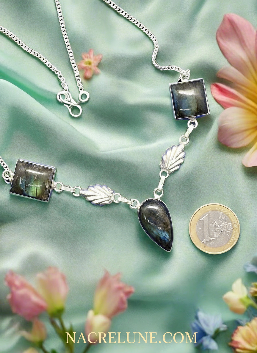 Collier argent et labradorites polies NACRELUNE collier