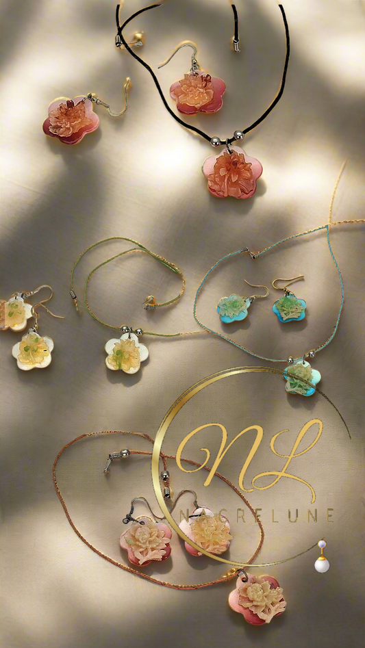 🎃Parure en nacre coloré en forme de fleurs NACRELUNE parure