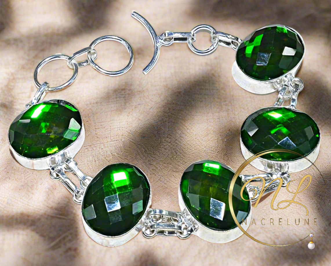 Bracelet en argent avec gros quartz verts taillés