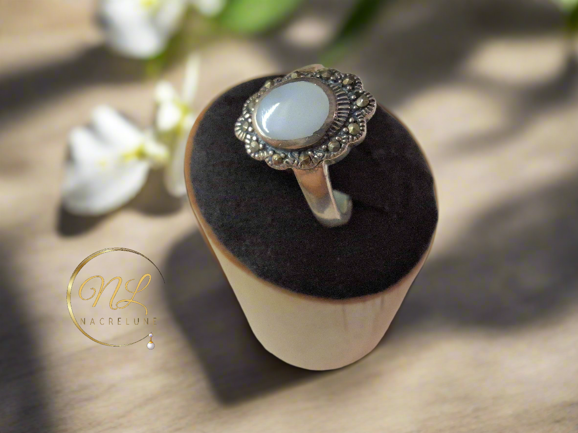 Bague en argent véritable avec marcassites et cabochon de nacre naturelle NACRELUNE Bague