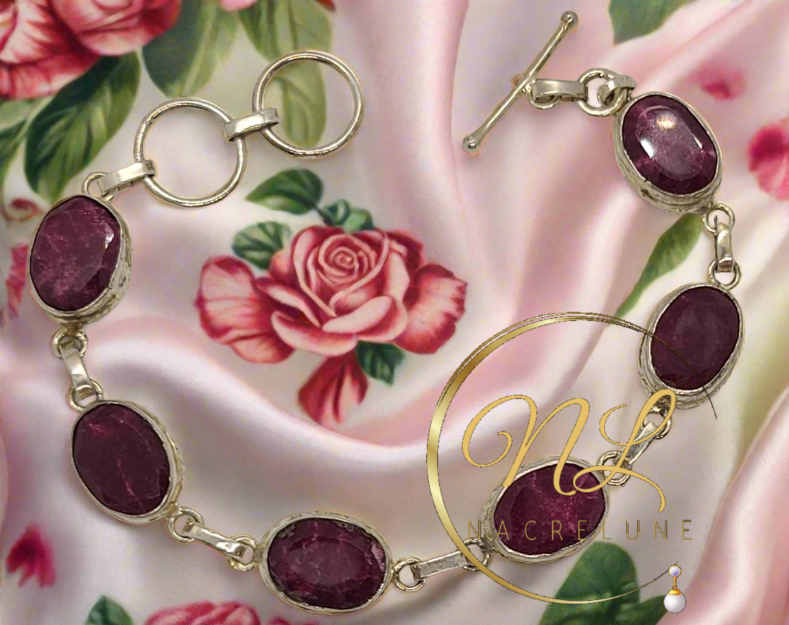 Bracelet en rubis facetté sur argent