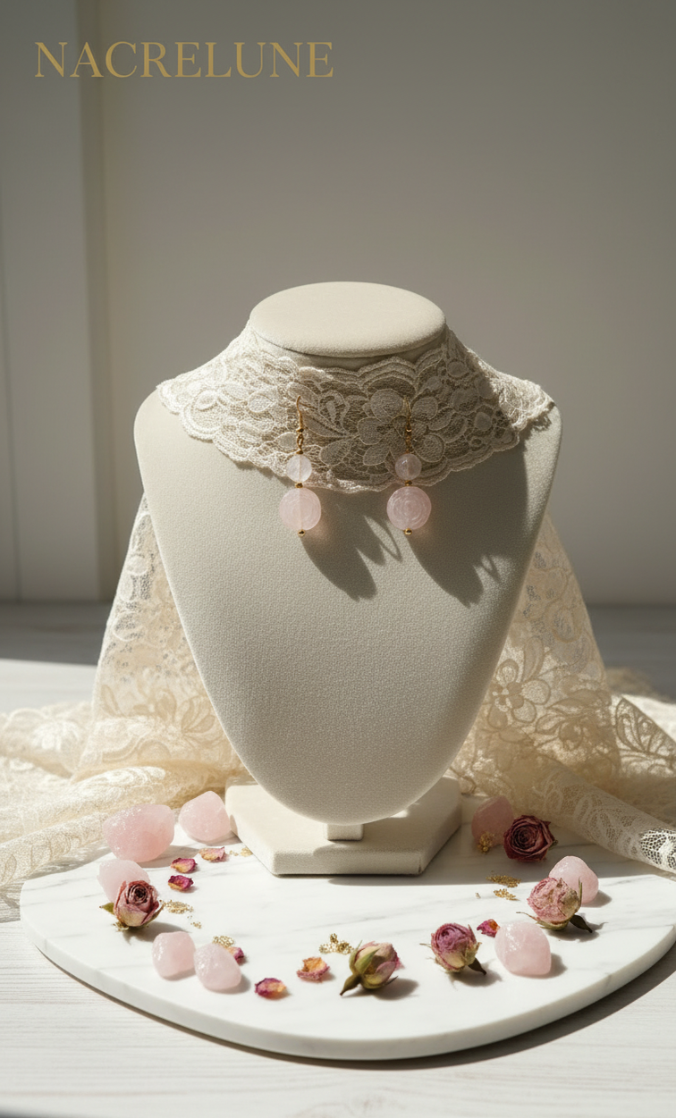 Pendientes de cuarzo rosa con forma de flores – Joya de litoterapia y dulzura floral