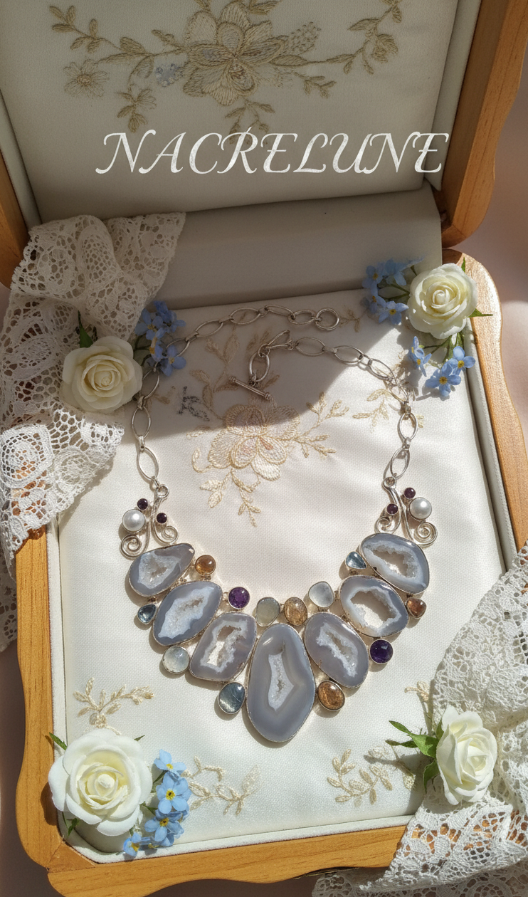 Collier en argent avec géodes d'agates grises à cristaux de quartz et pierres fines-NACRELUNE NACRELUNE collier