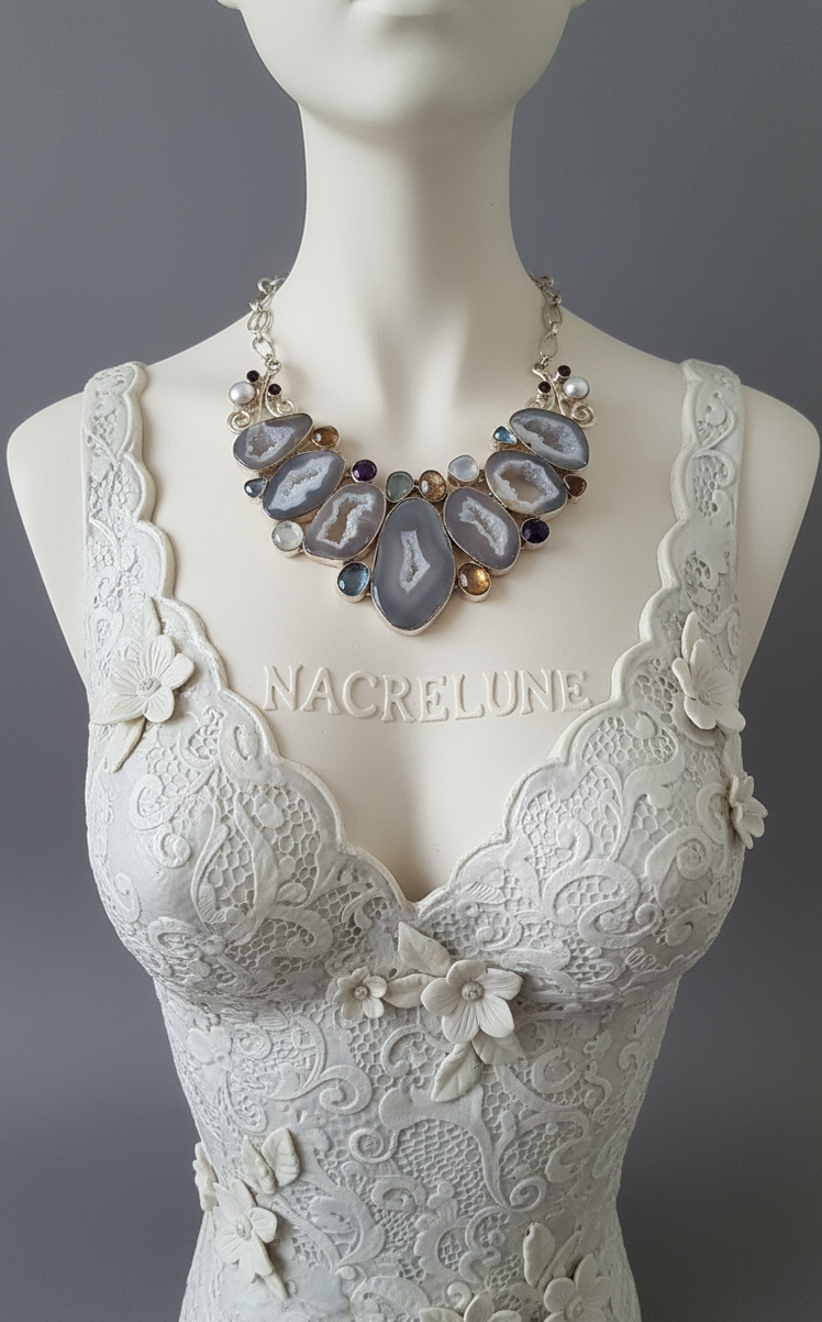 Collier en argent avec géodes d'agates grises à cristaux de quartz et pierres fines-NACRELUNE NACRELUNE collier
