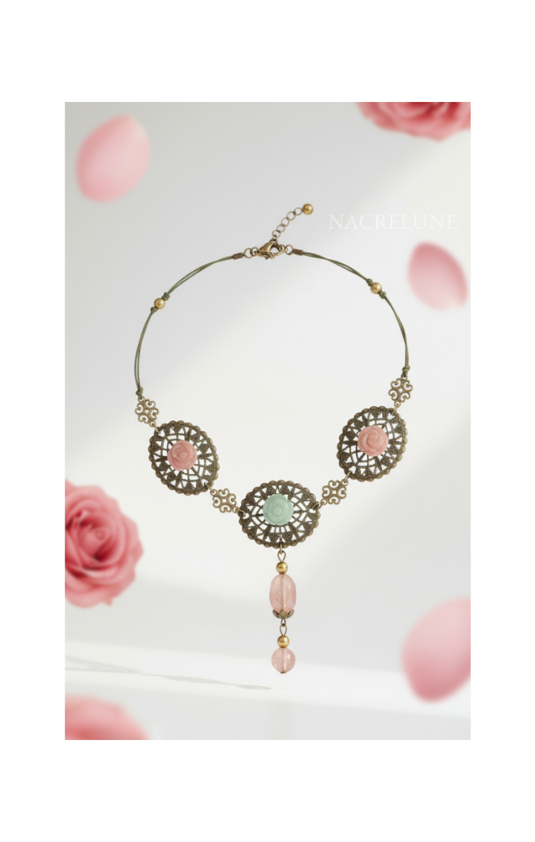 Collier Métal Fleurs en Aventurine Sculptées & Quartz Rouges | NACRELUNE nacrelune.com collier