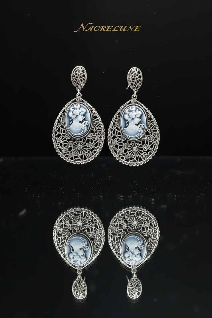 Grandes Boucles d'Oreille Camée Bleu Fantaisie – Bijou Vintage Chic & Audacieux | NACRELUNE NACRELUNE boucles d'oreille