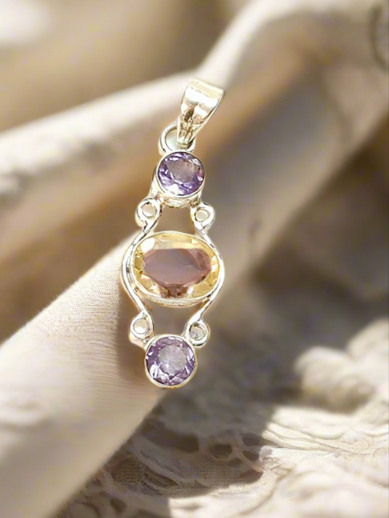 Pendentif en argent 925 avec citrine et améthystes taillées