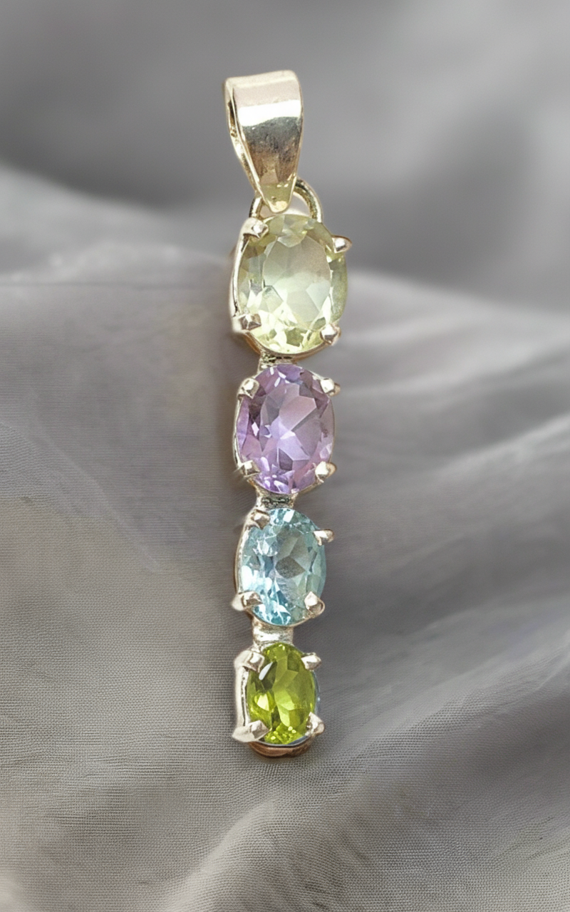 Pendentif argent et pierres semi précieuses taillées nacrelune.com pendentif