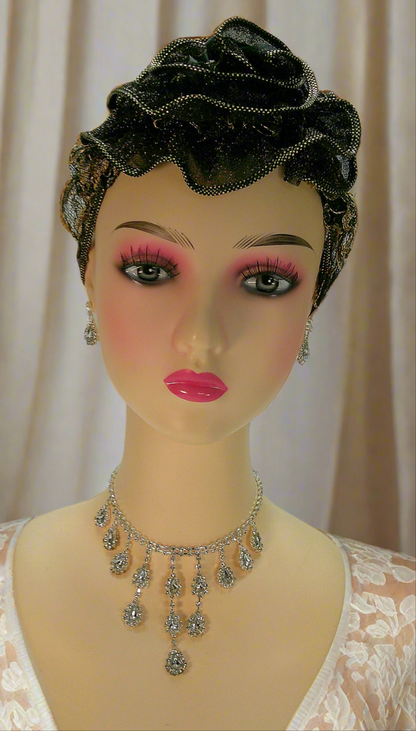 Parure en strass avec pendeloques