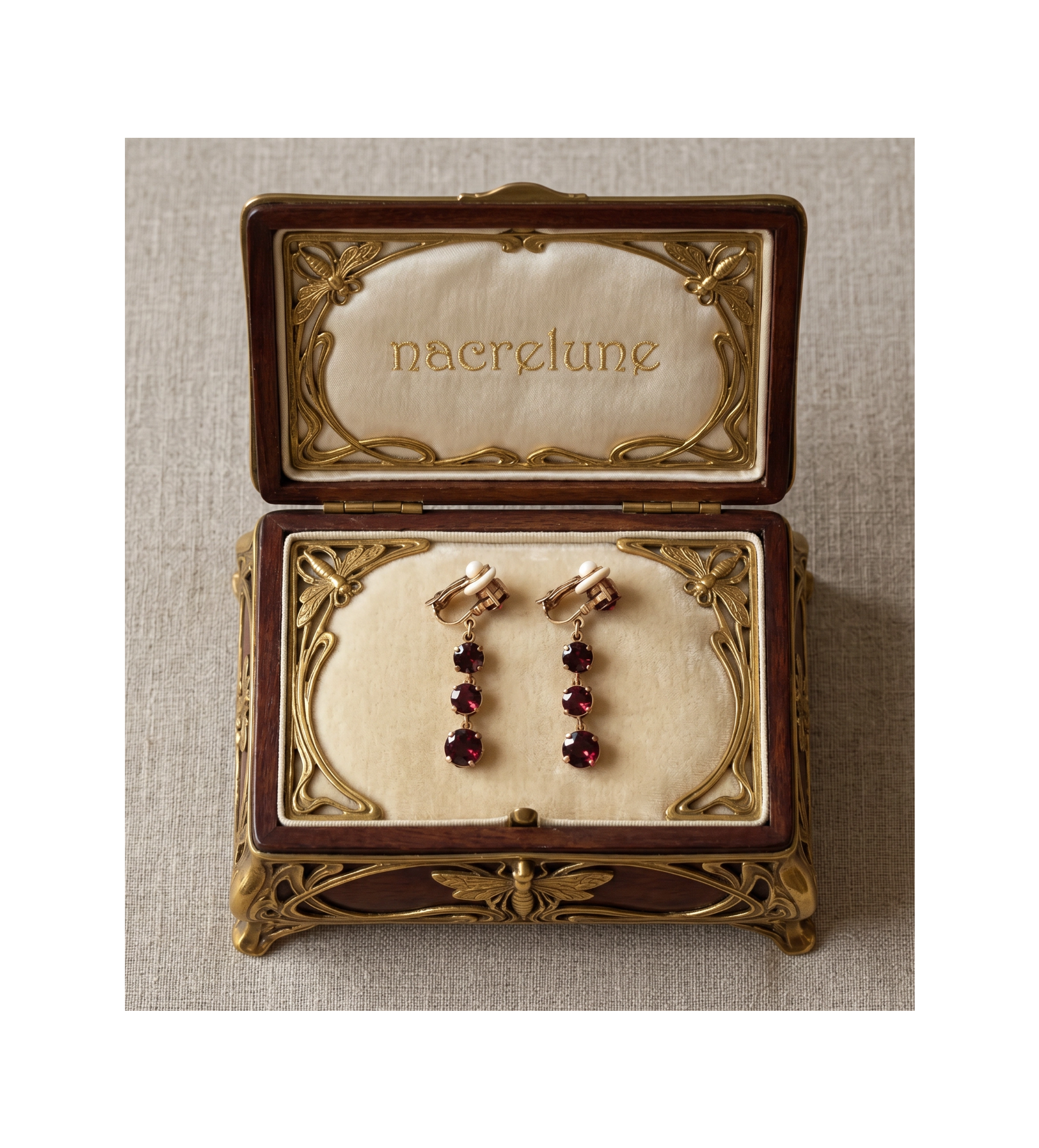 👑Boucles d’oreille clip vintage imitation rubis