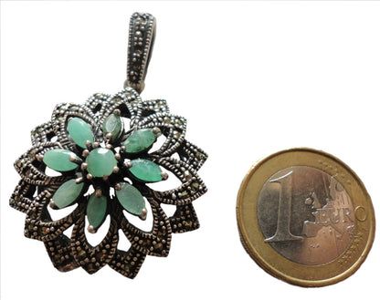 Silver marcasite and emerald pendant N145