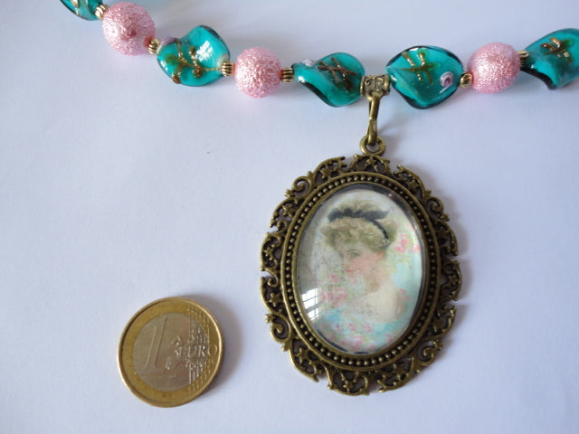 glass and acrylic necklace with large Victorian cameo N371-41