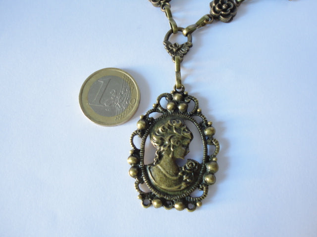 collier ruban brocart avec pendentif N381-32-38