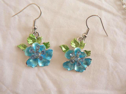 Flower, butterfly and ladybug adornment in enamel P106 (Blue)