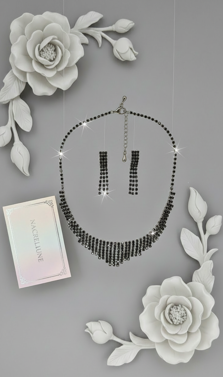 👑 Parure Vintage en Strass Noirs | Collier et Boucles d'Oreilles | NACRELUNE nacrelune.com parure