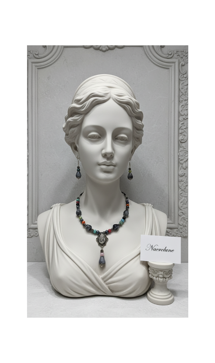 Parure en Perles d'Agate Grise & Porcelaine Colorées | Collier et Boucles d'Oreilles | NACRELUNE nacrelune.com parure