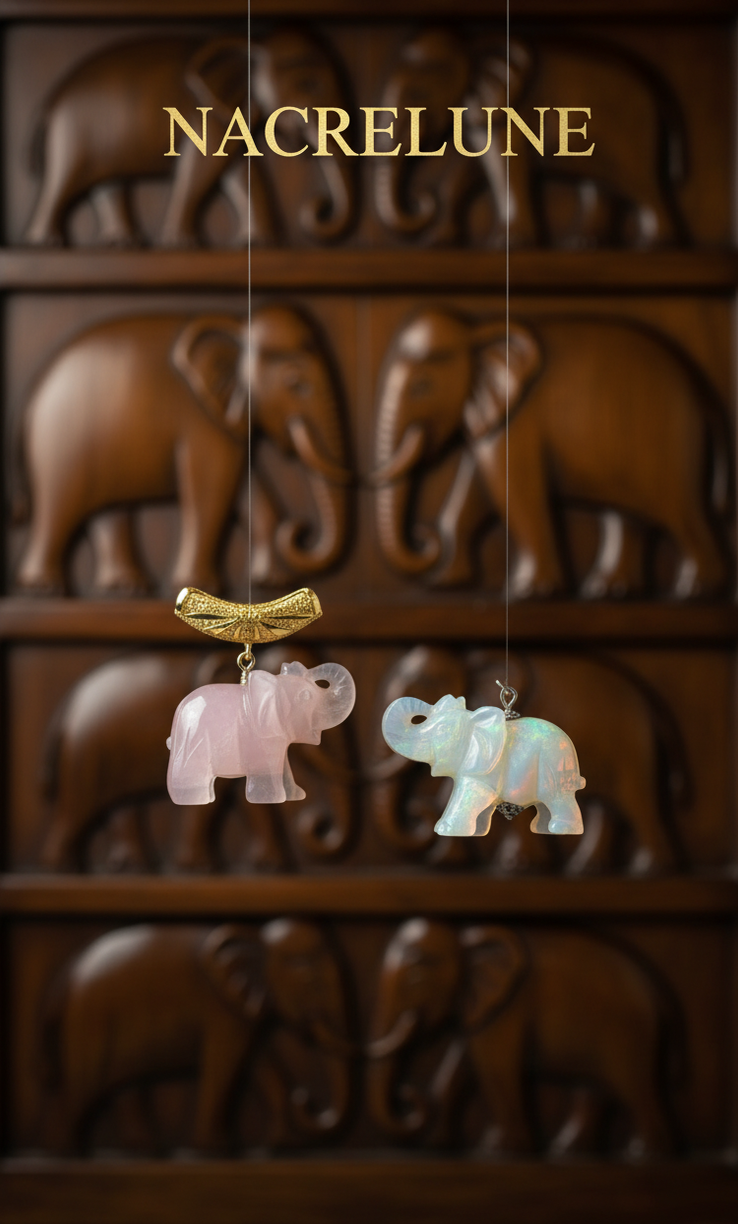 Pendentif Éléphant Sculpté en Pierre Naturelle | NACRELUNE NACRELUNE pendentif