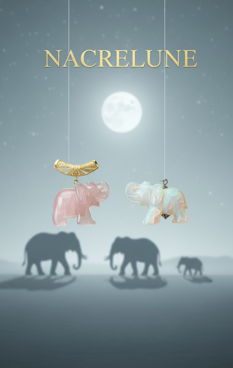 Pendentif Éléphant Sculpté en Pierre Naturelle | NACRELUNE NACRELUNE pendentif