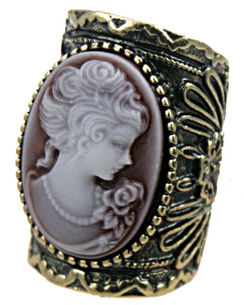 Fancy old gold cameo ring R65
