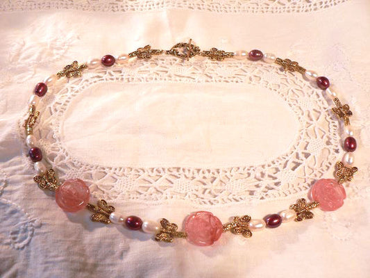 Conjunto flor de cuarzo rojo y perlas cultivadas bicolor SE49