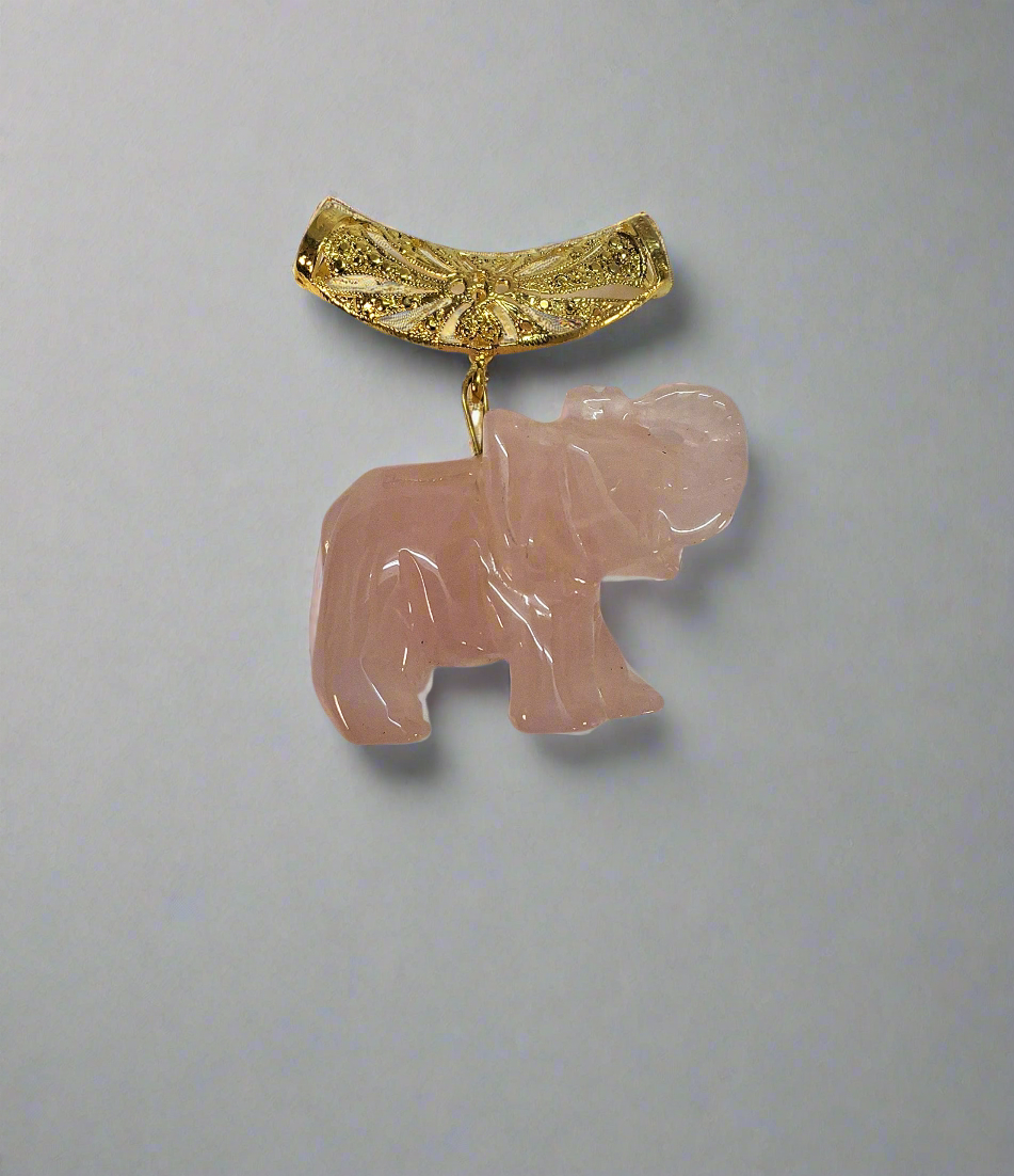 Pendentif éléphant sculpté quartz rose