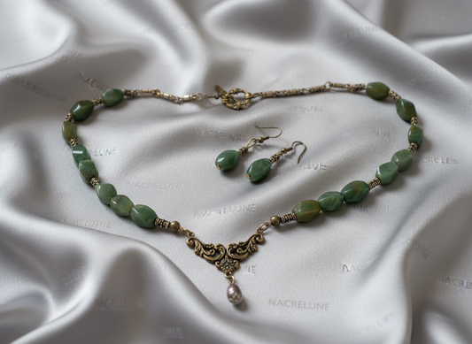 Parure en perles de jaspes verts NACRELUNE parure