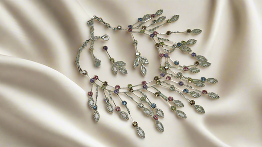 Parure en strass multicolores
