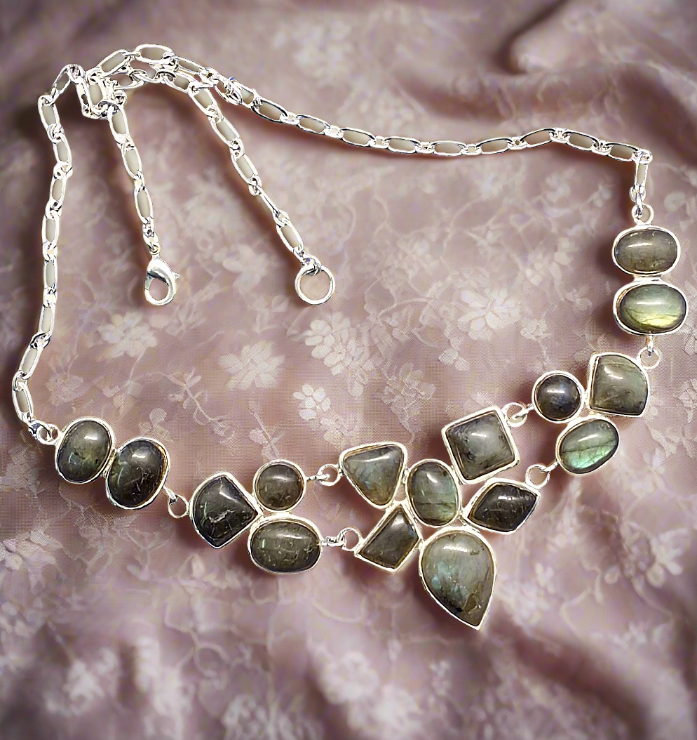 Collier en argent 925 avec labradorites naturelles