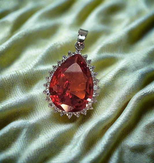Pendentif en zirconia imitation topaze orange