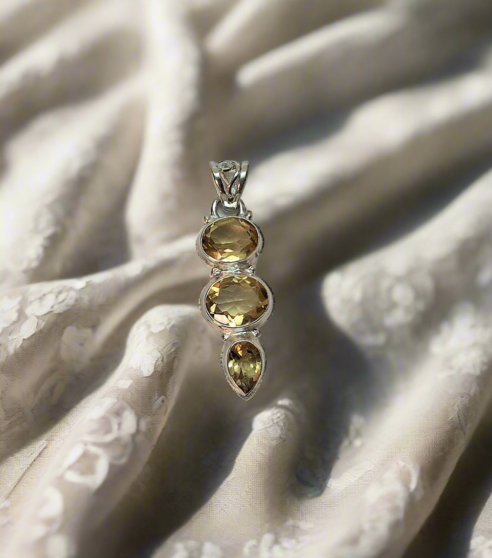 Pendentif en argent 925 avec citrines taillées