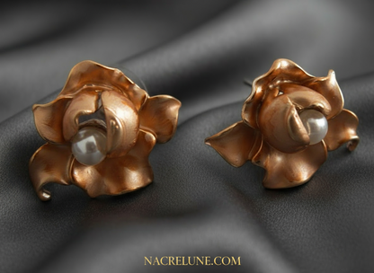 Parure fleurs en émail jaune orangé NACRELUNE parure