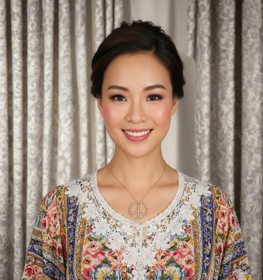 Pendentif en strass "peace and love" NACRELUNE pendentif