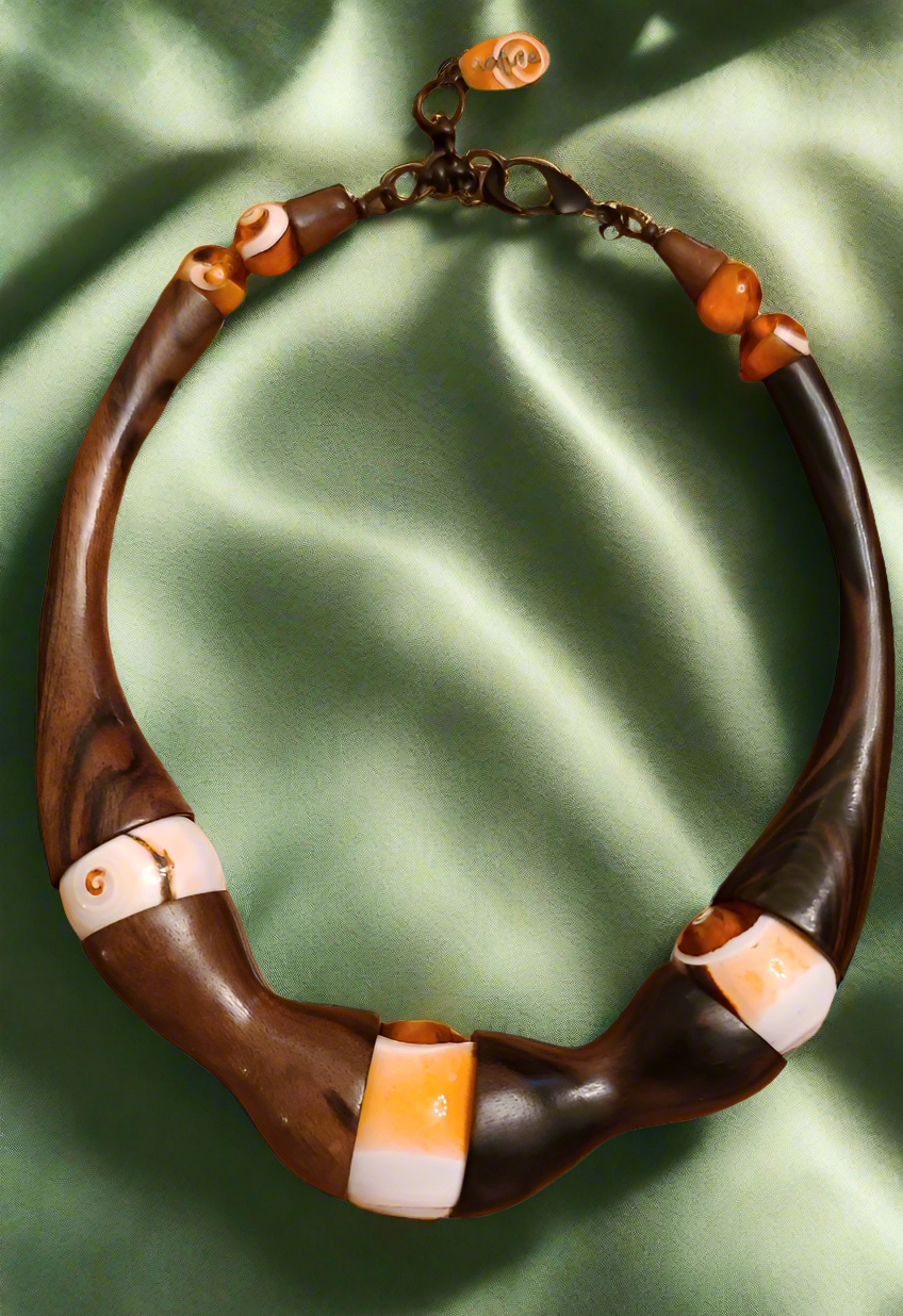 👑Collier Nature en bois nacrelune.com collier